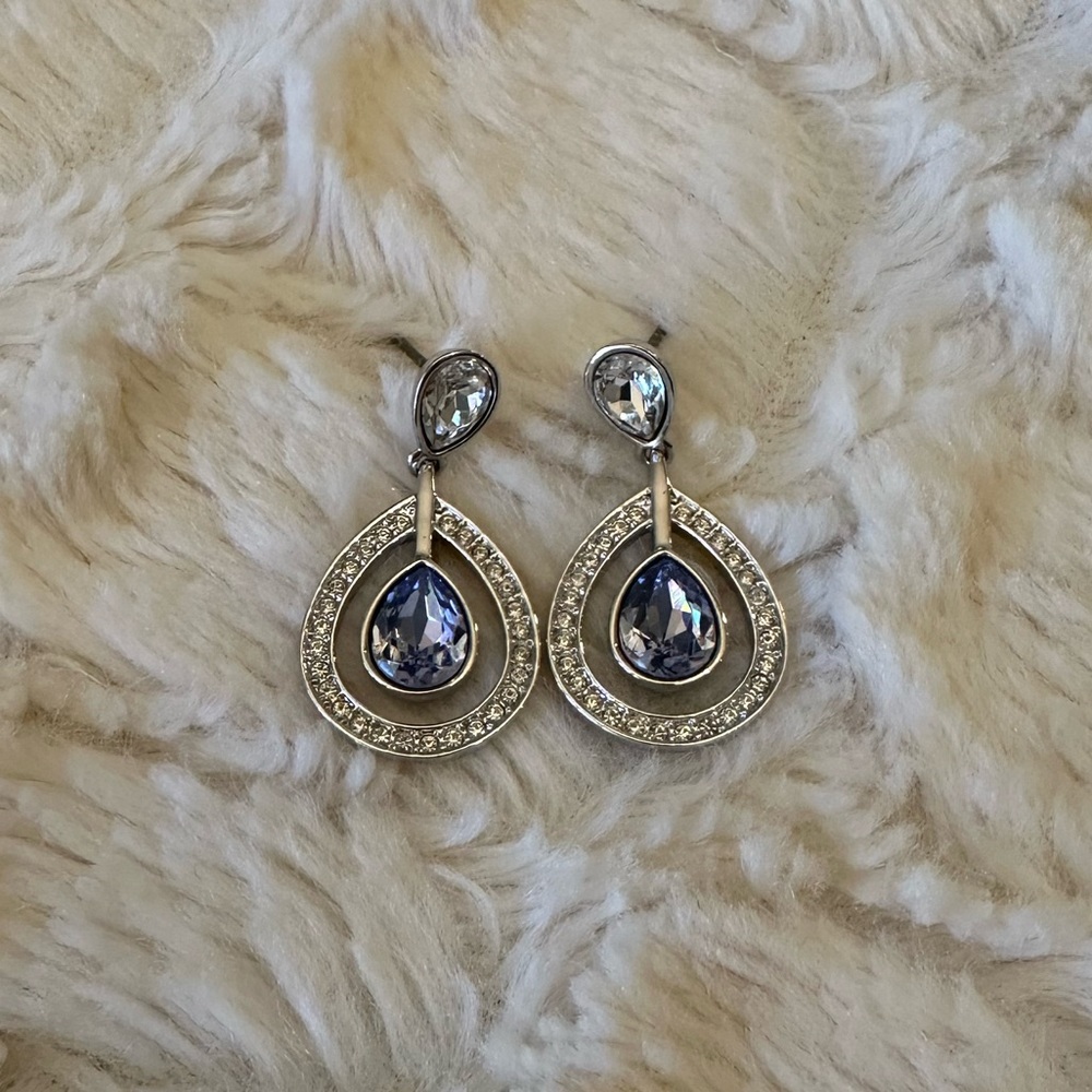 Swarovski light purple crystal drop earrings
